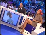 Noemie Lenoir mini jupe sexy !!! Noemie Lenoir mini jupe sexy !!!