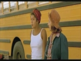 Emma de Caunes seins qui pointent !!!