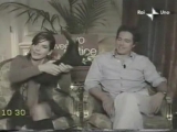 Sandra Bullock en interview croise les jambes et nous offre un jolie oops !!!