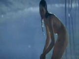 Jodie Foster prend un bain de minuit nue Jodie Foster prend un bain de minuit nue