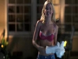 Elisha Cuthbert prend un bain de minuit coquin !!! Elisha Cuthbert prend un bain de minuit coquin !!!
