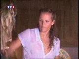 Laure Manaudou, chemise mouillée et seins qui pointent Laure Manaudou, chemise mouillée et seins qui pointent