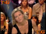Claire Chazal robe sexy et grand écart !!! Claire Chazal robe sexy et grand écart !!!