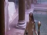 Mélanie Thierry sort nue de la piscine Mélanie Thierry sort nue de la piscine