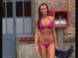 Julie de Secret Story 4 défile nue Julie de Secret Story 4 défile nue