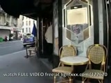 Trois pépés pervers Parisiens vont chasser la salope dans un bar et la baisent
