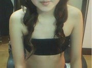 Jeune coreenne qui strip sur cam