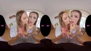 porno vr : champagne et deux jeunes filles de 18 ans sur ta queue