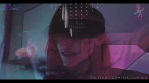 la cyberpunk Sia Siberia et sa copine