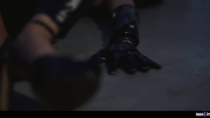 Avery, black nicole et Scarlett Alexis dans un porno lesbien