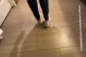 une video onlyfans avec dredd et une blonde