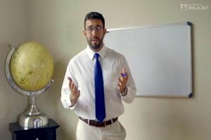 Danger zone : pov avec une jeune femelle aux petits seins