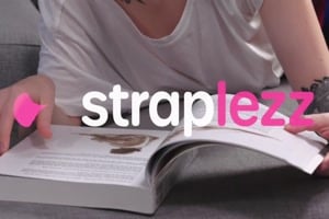 strapless : legging nylon et plaisir lesbien