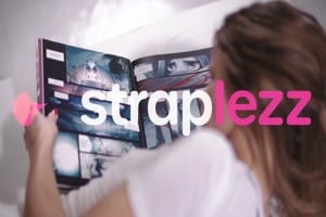 partie de street fighter et gode ceinture lesbien