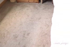 pov sublime avec Judy une maman blonde excitante qui se caresse la chatte