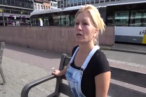 mature a un rendez vous avec un jeune homme mature a un rendez vous avec un jeune homme