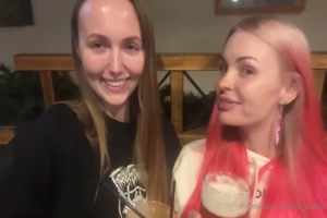 Sia Liberia et sa copine font l'amour Sia Liberia et sa copine font l'amour