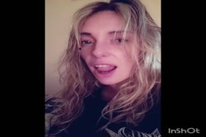 blonde amatrice francaise leche le cul de son mec