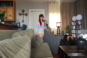 pov : quand alison suce la bite à papa