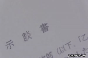 reiko kobayakawa en mode femdom sur ce japonais soumis