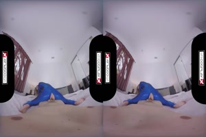 pov VR : alexis adams en cuire chevauche ta bite