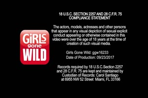 des lesbiennes sauvages dans un bus de fete des lesbiennes sauvages dans un bus de fete